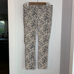 SALE🛍️🛍️✅ Grey floral denim jeans skinny